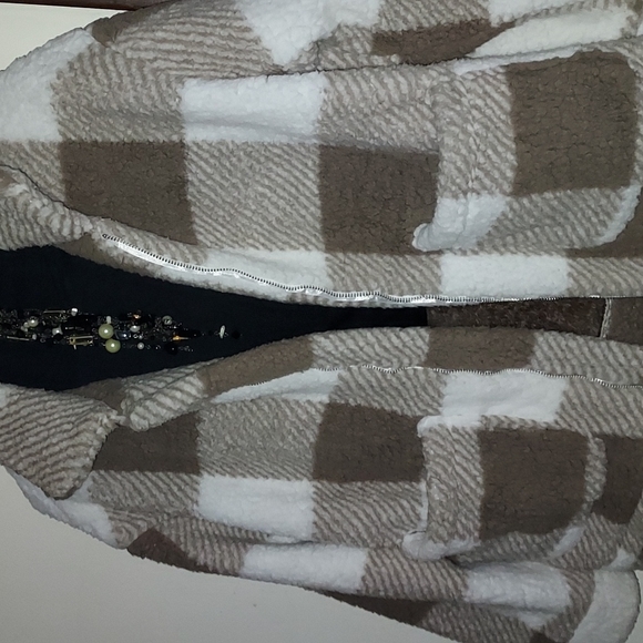 Jackets & Blazers - Teddy bear Buffalo plaid Super plush jacket.